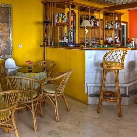 Sun فندق أستريس